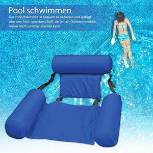 Schwimmendes Schwimmbett und Liegestuhl